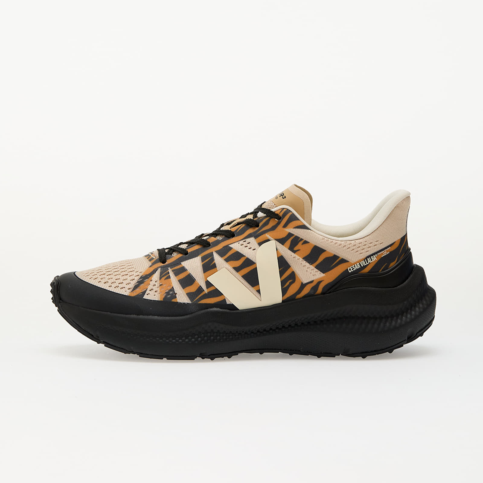 Tenisky Veja x Cesar Villalba Condor 3 Adc Areia Cash Ouro EUR 41