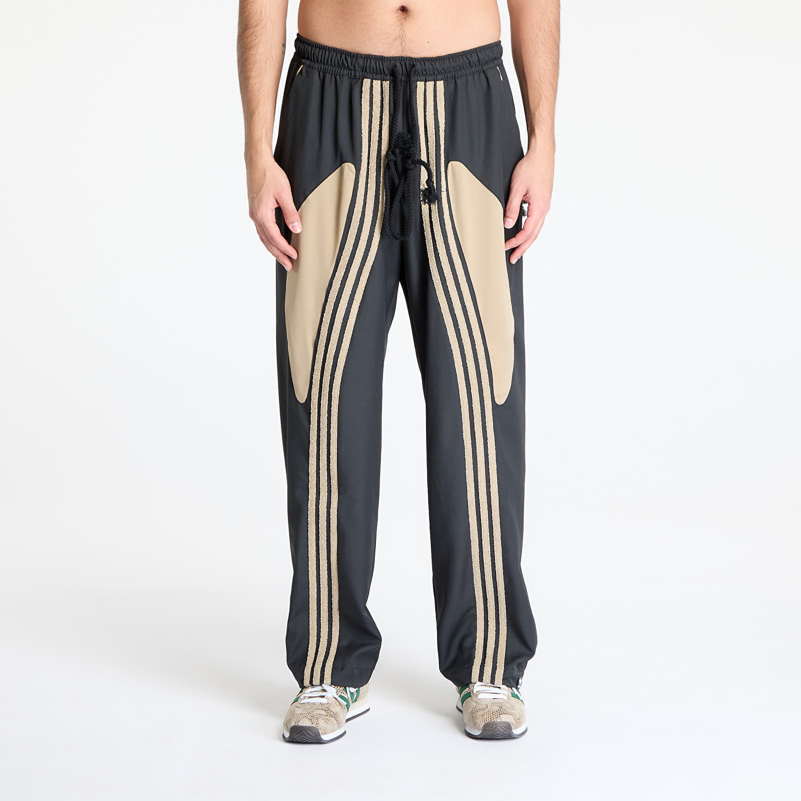 Kalhoty adidas Song For The Mute Spring Woven Pant Black/ Black M