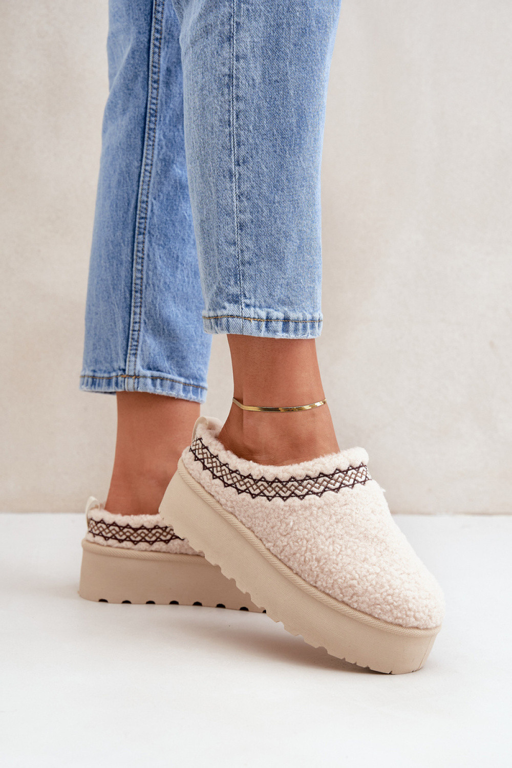 Snehule model 204875 Step in style 38