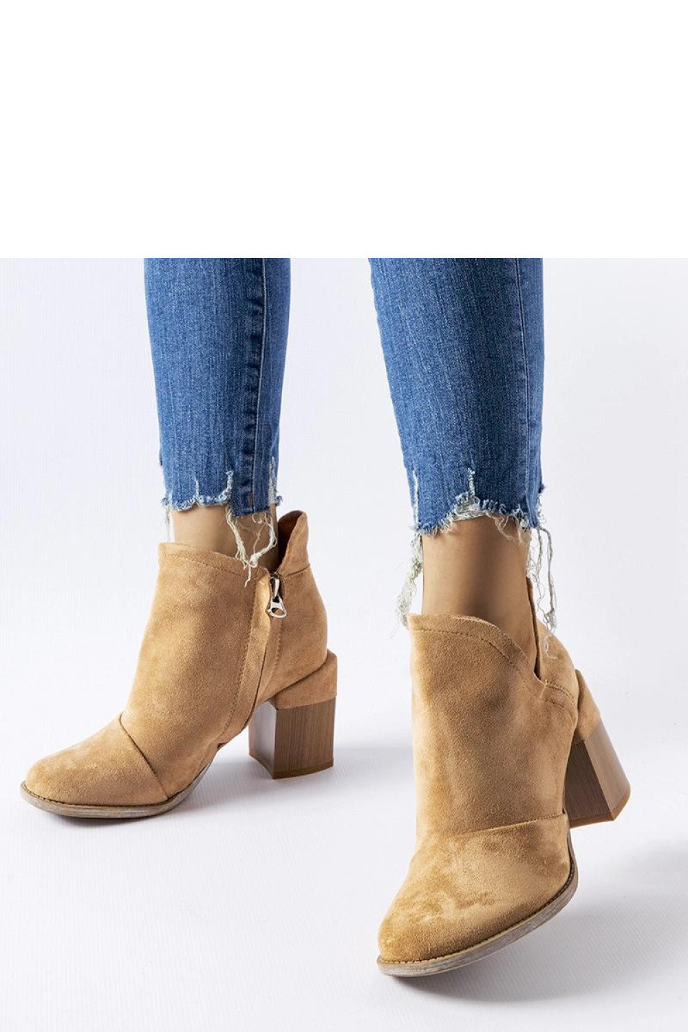 Topánky na podpätku model 206573 Solea 36