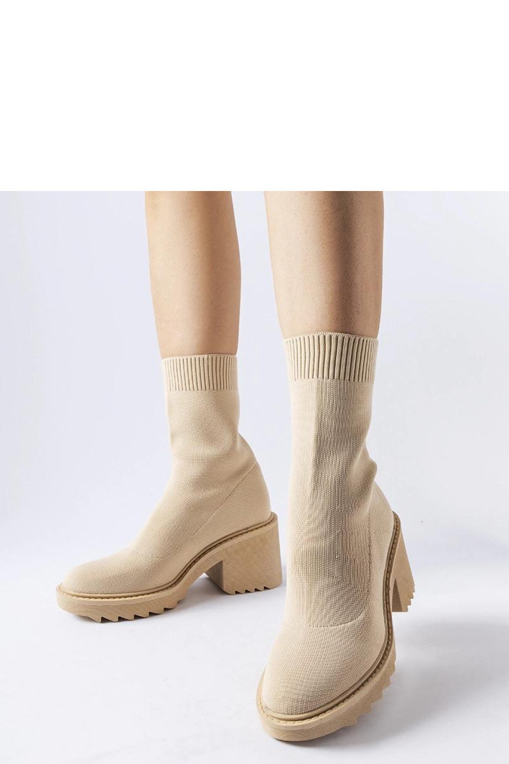 Topánky na podpätku model 206510 Solea 39