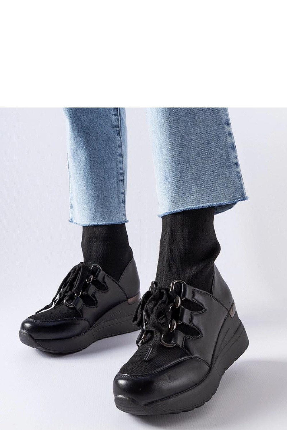 Topánky na klinovom podpätku model 206574 Solea 36