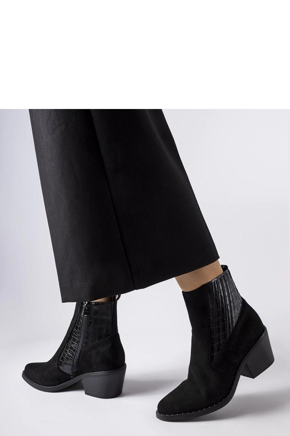 Topánky na podpätku model 206554 Solea 38