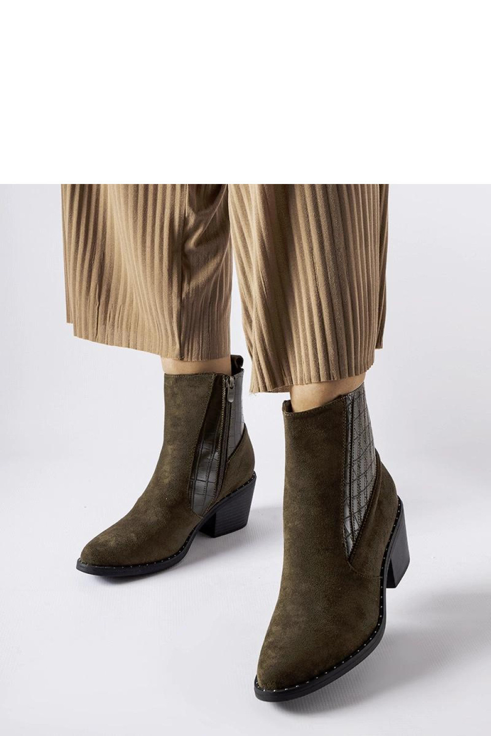 Topánky na podpätku model 206555 Solea 36