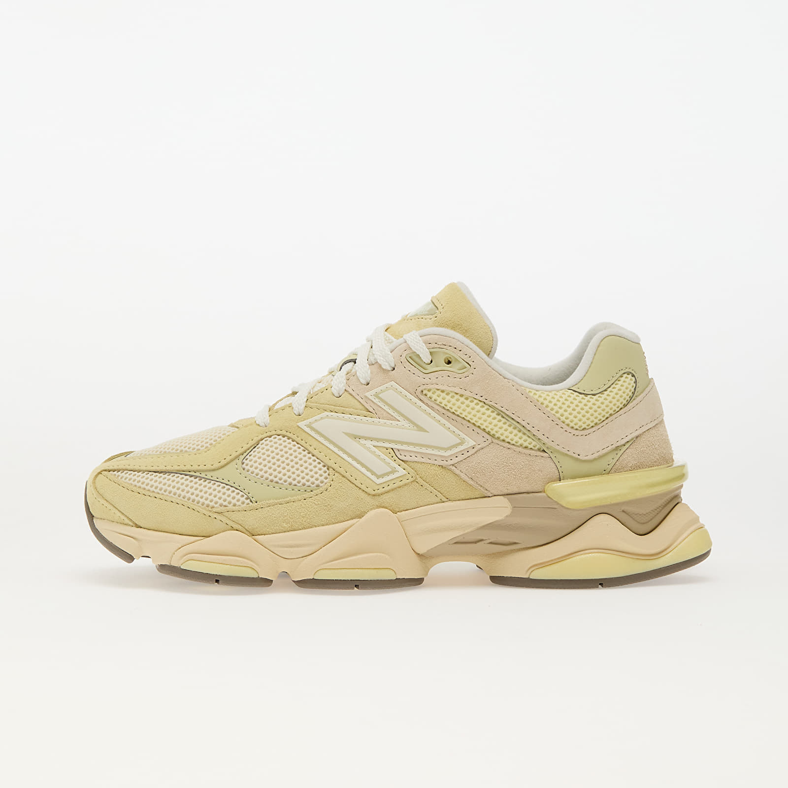 Tenisky New Balance 9060 Parchment EUR 38.5