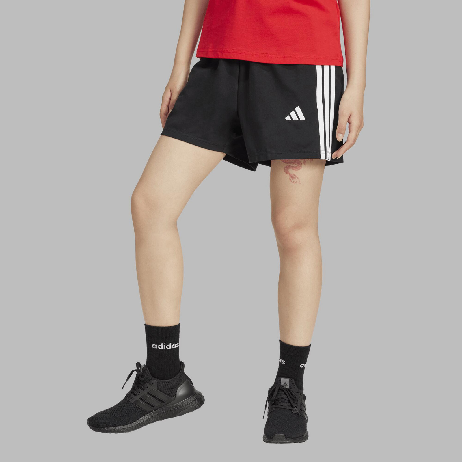 ADIDAS dámske fitness šortky čierne