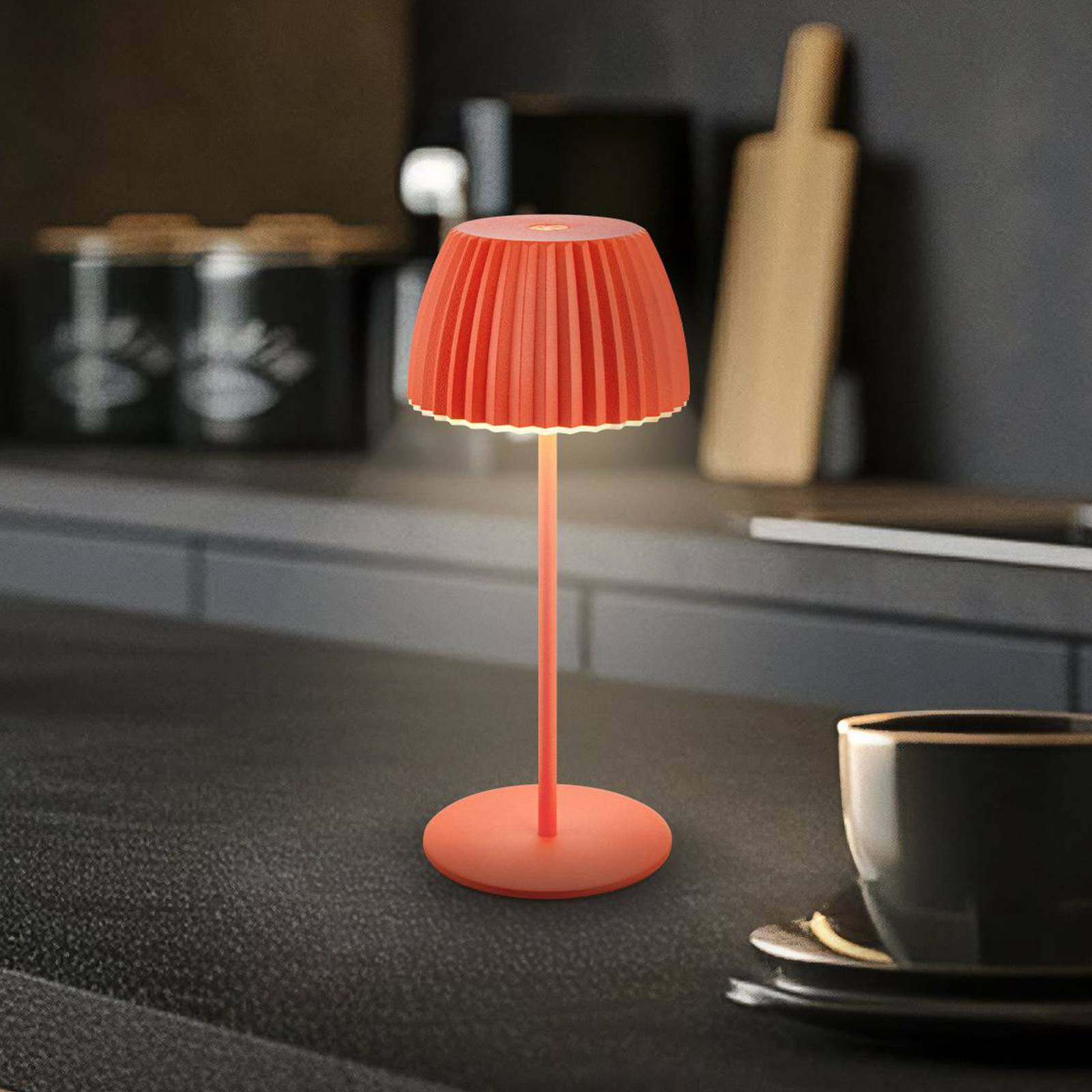 LED dobíjacia mini stolná lampa Brilo odpojená od siete Riffle, oranžová