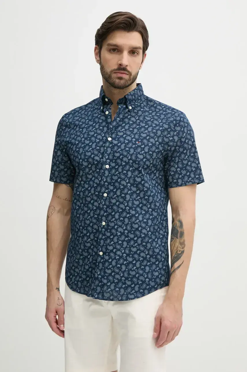 Košeľa s prímesou ľanu Tommy Hilfiger pánska, tmavomodrá farba, regular, s golierom button-down, MW0MW38566