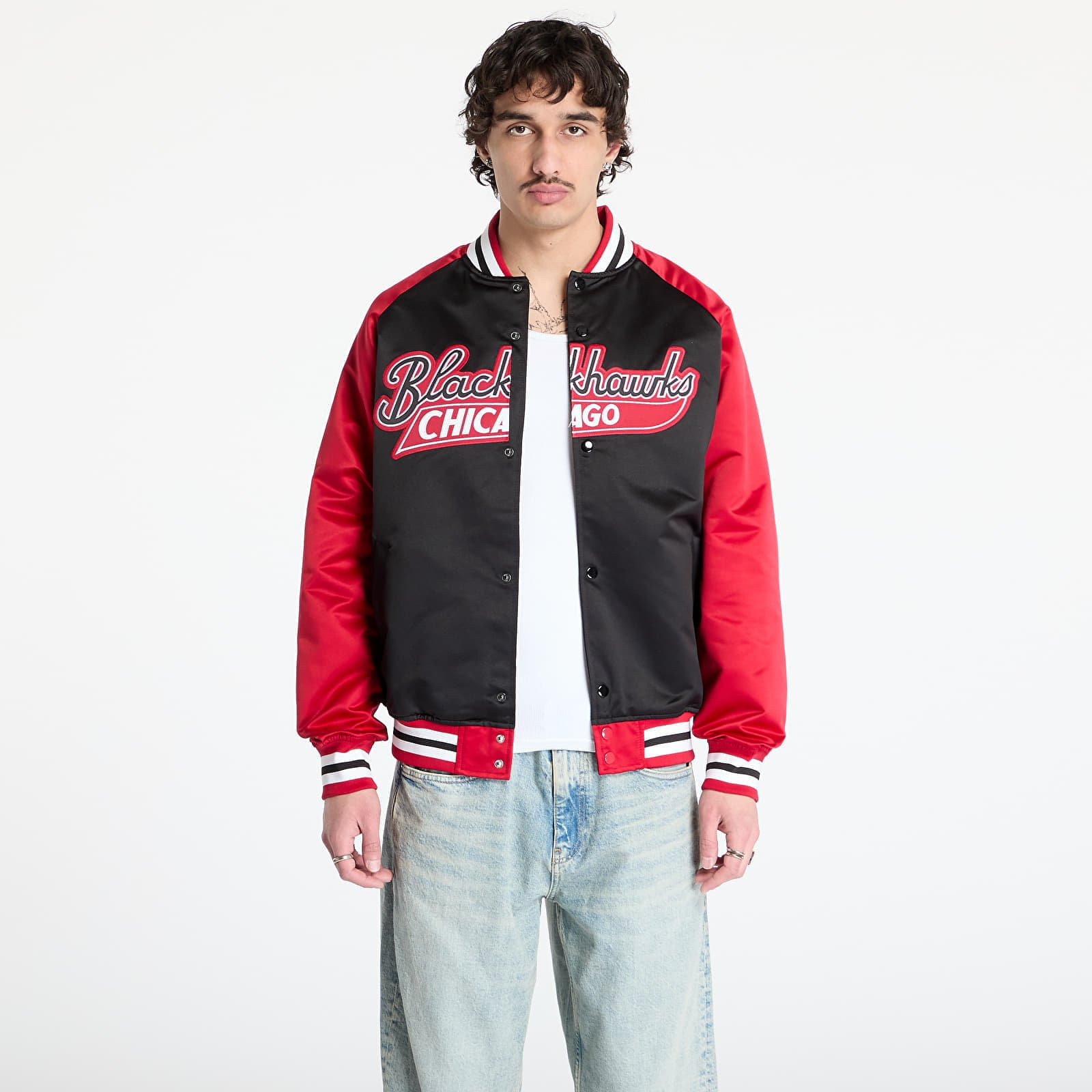 Bunda Mitchell & Ness NHL Double Clutch Lw Satin Vintage Logo Blackhawks Jacket Black/ Scarlet L