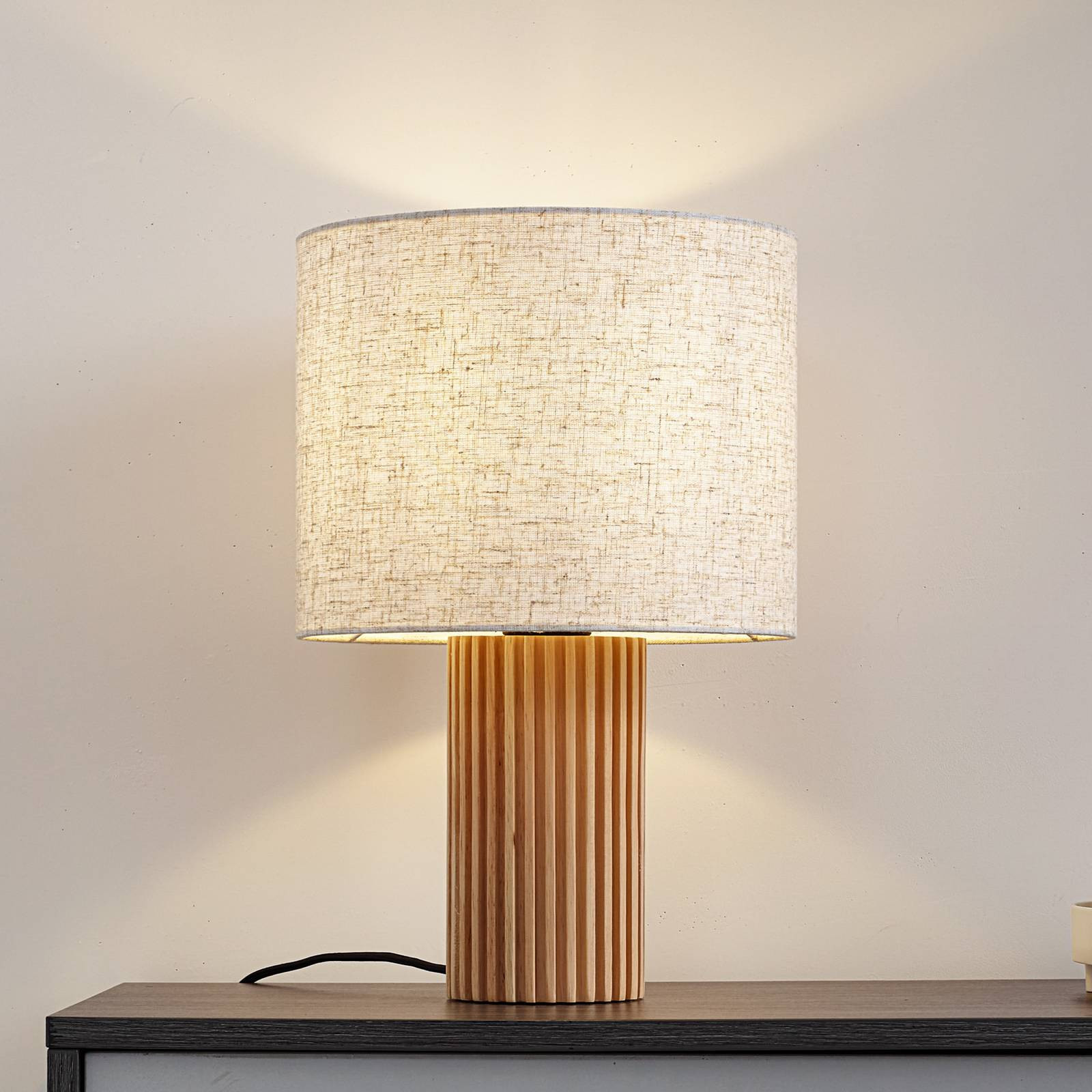 Stolová lampa Lindby Kimiko, výška 38 cm, drevo, textil