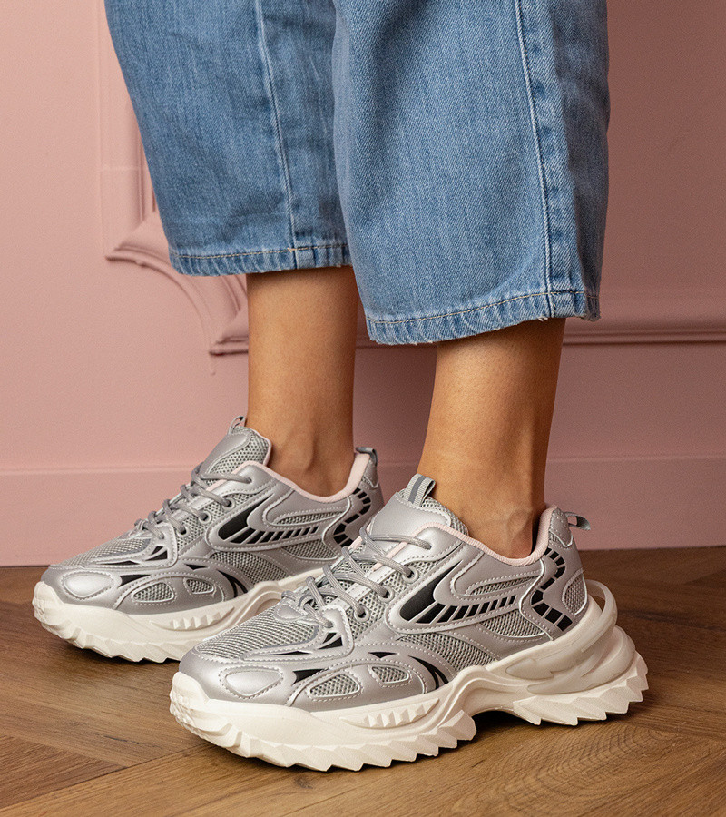 marka niezdefiniowana Silver Carina sporty sneakers on a stylish sole