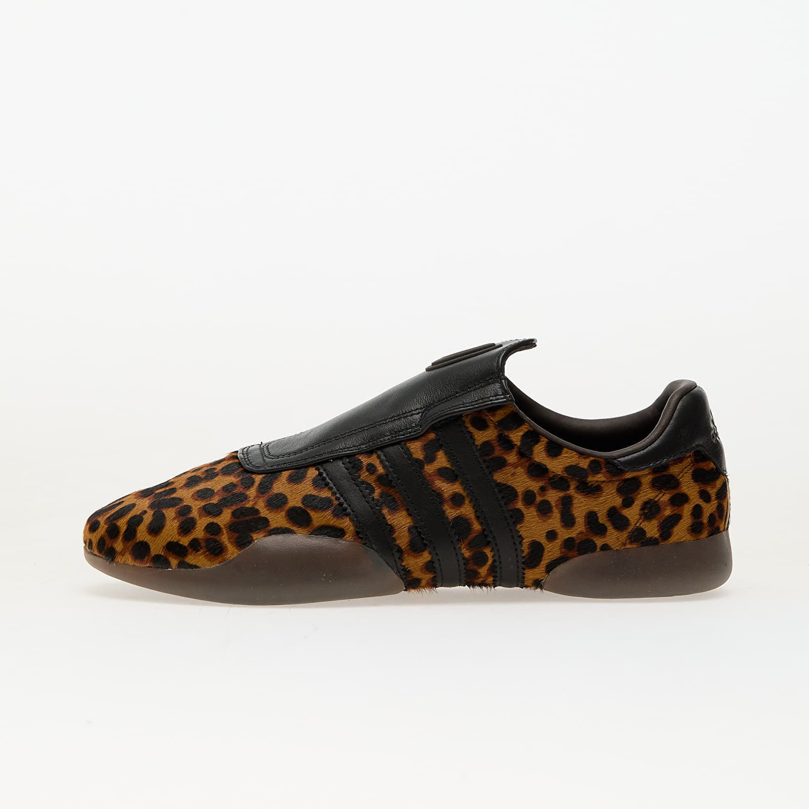 Tenisky adidas Taekwondo Me Supplier Colour/ Core Black/ Gum5 EUR 39 1/3