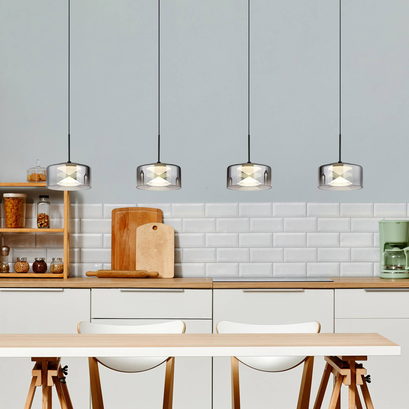 LED závesné svietidlo Belinda, dĺžka 105 cm, dymová sivá, 4-pl.