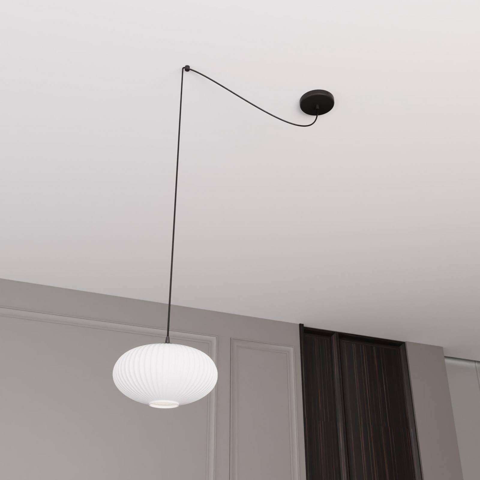 Závesné svietidlo Origo, Ø 30 cm, opál/čierna, decentralizované, sklo