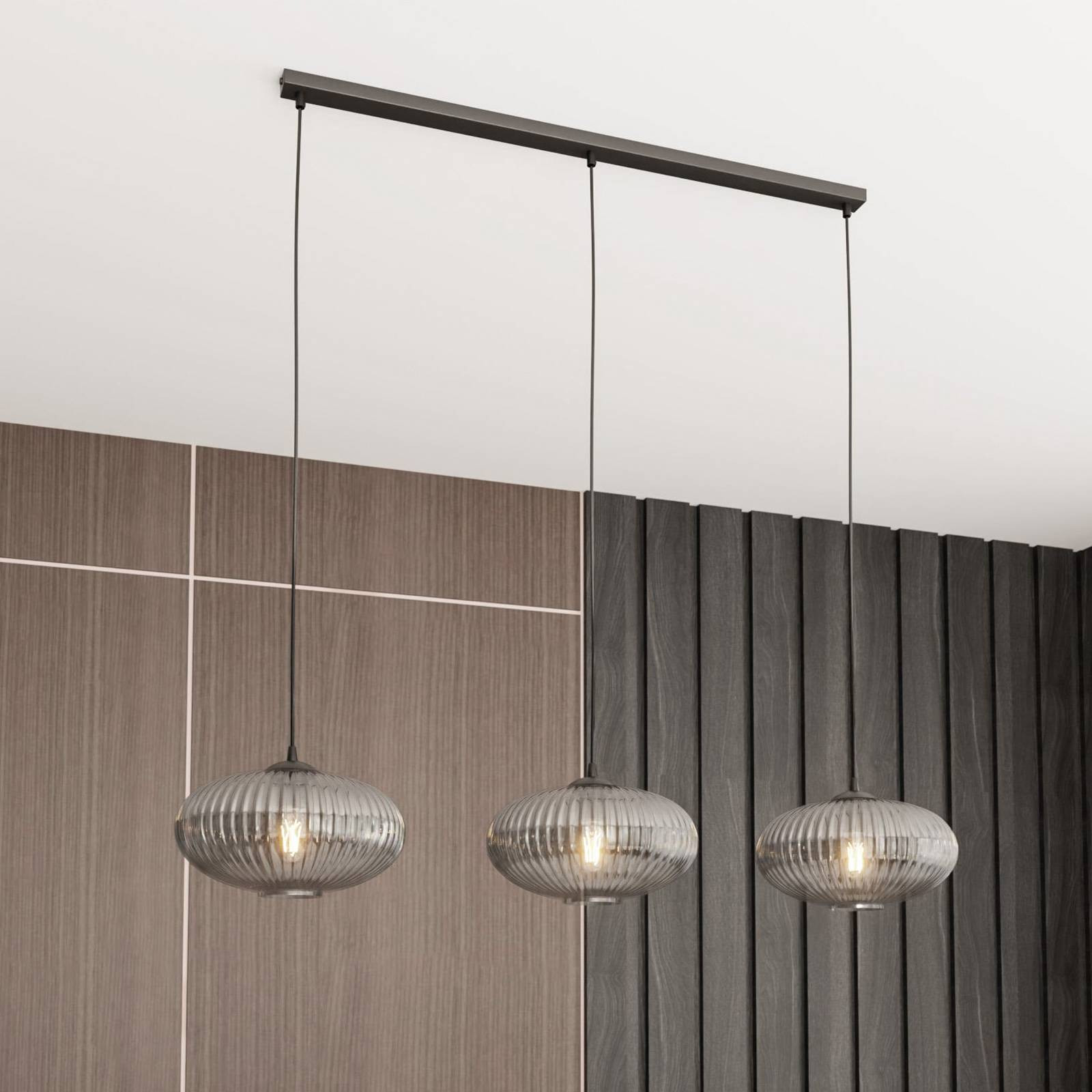 Lampa do jedálne Coco, dĺžka 115 cm, čierna/dymovo sivá, 3 svetlá.