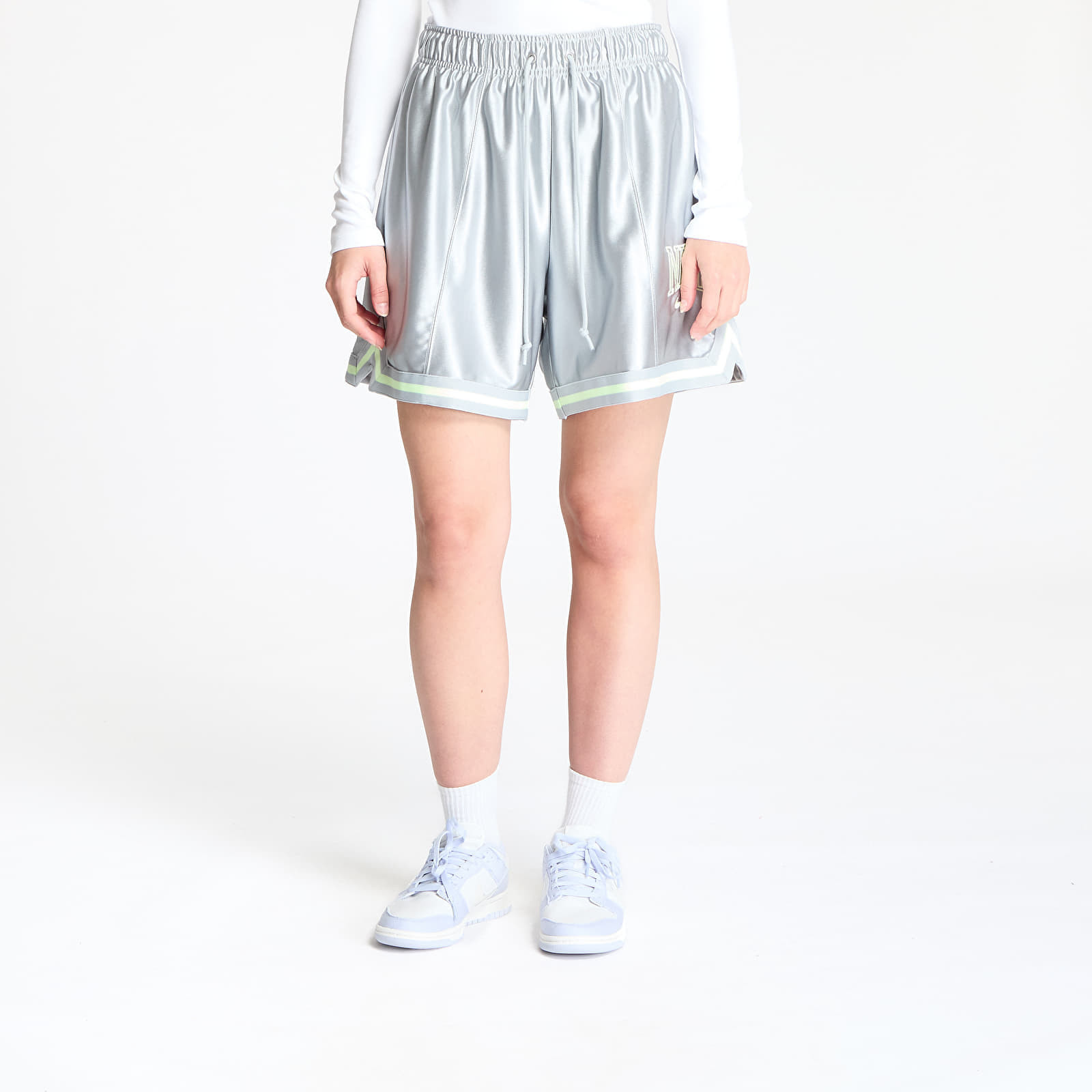 Šortky Nike Sportswear Women's Loose Mid-Rise Graphic Shorts Lt Smoke Grey/ Barely Volt/ Barely Volt XS