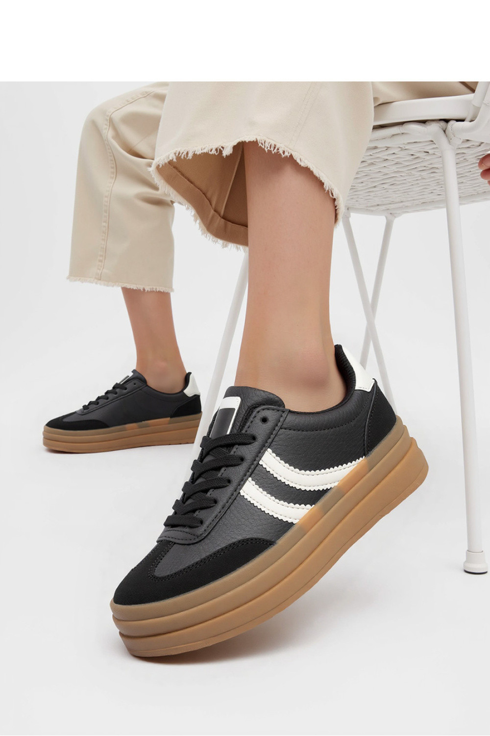 Športová obuv model 210217 Inello 36