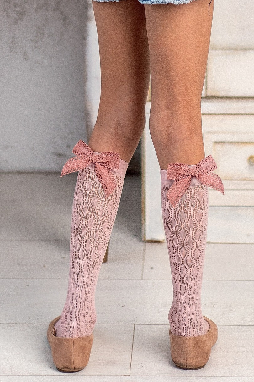 DETSKÉ PONOŽKY S ČIPKOVANOU APLIKÁCIOU DR2506 COTTON-CANDY 18-22