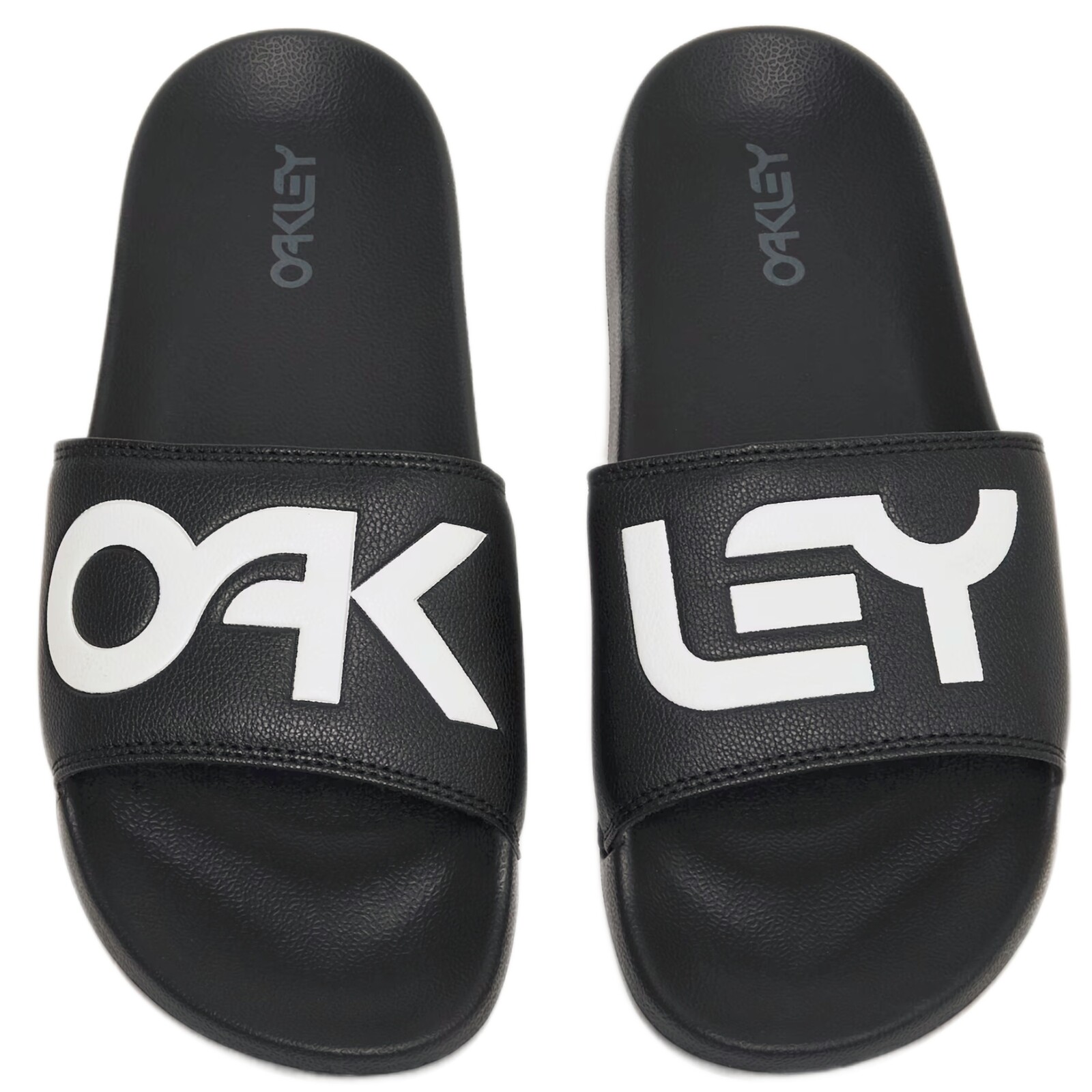 Oakley B1B Slide 2.0 Veľkosť: 44 EUR