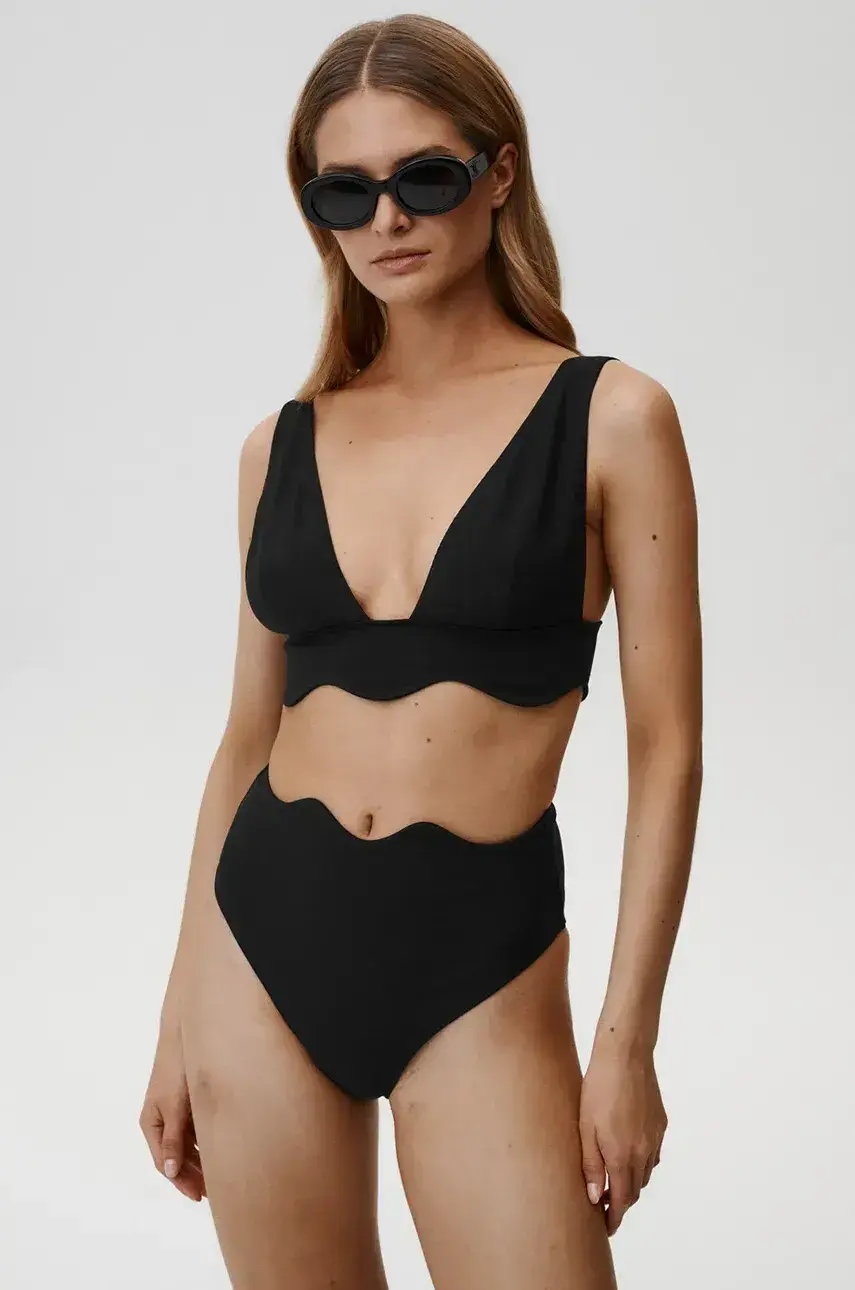 Plavková podprsenka Undress Code Bardot Bikini Top čierna farba, mäkké košíky, 930