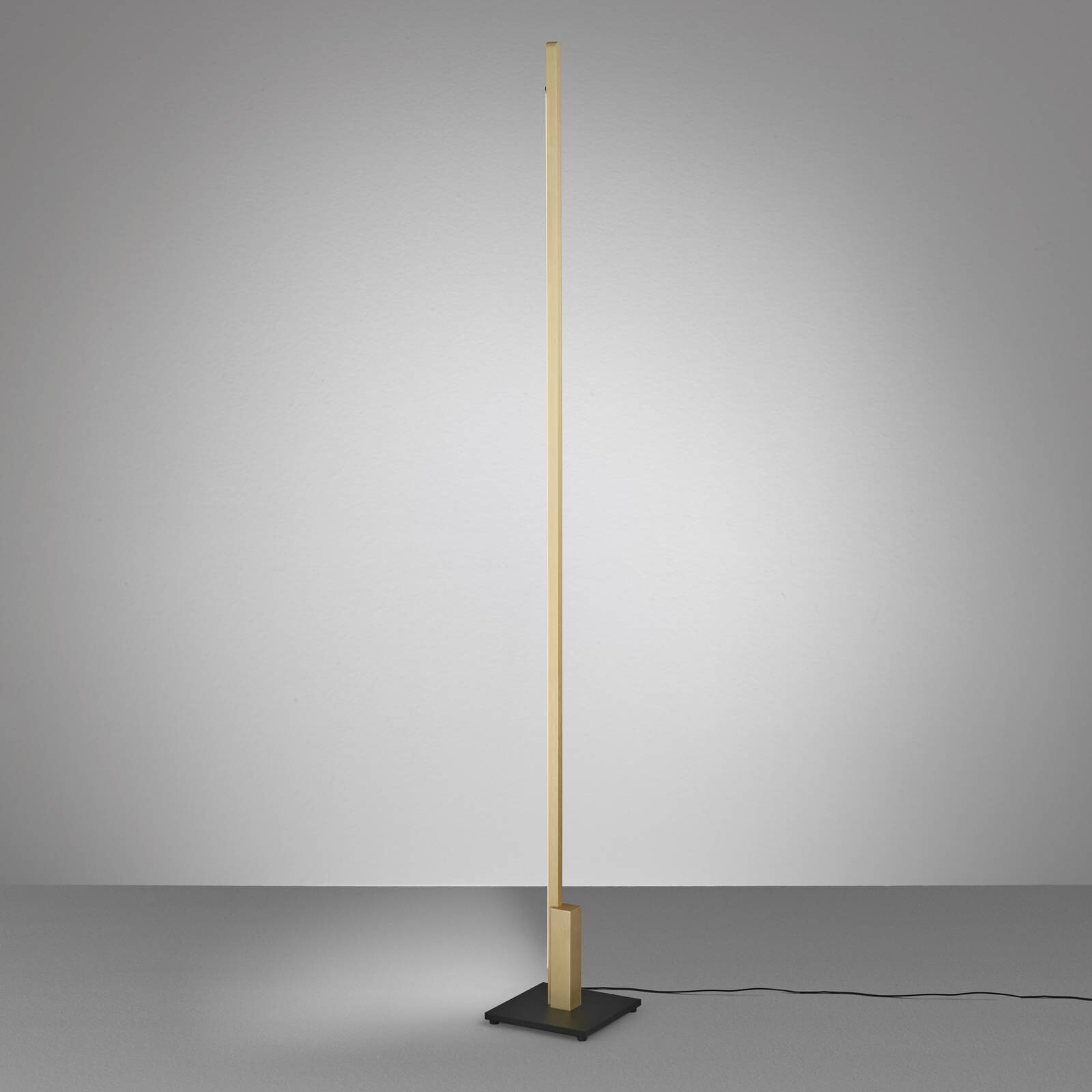 Stojacia lampa Quitani Talon LED eloxovaná matná mosadz