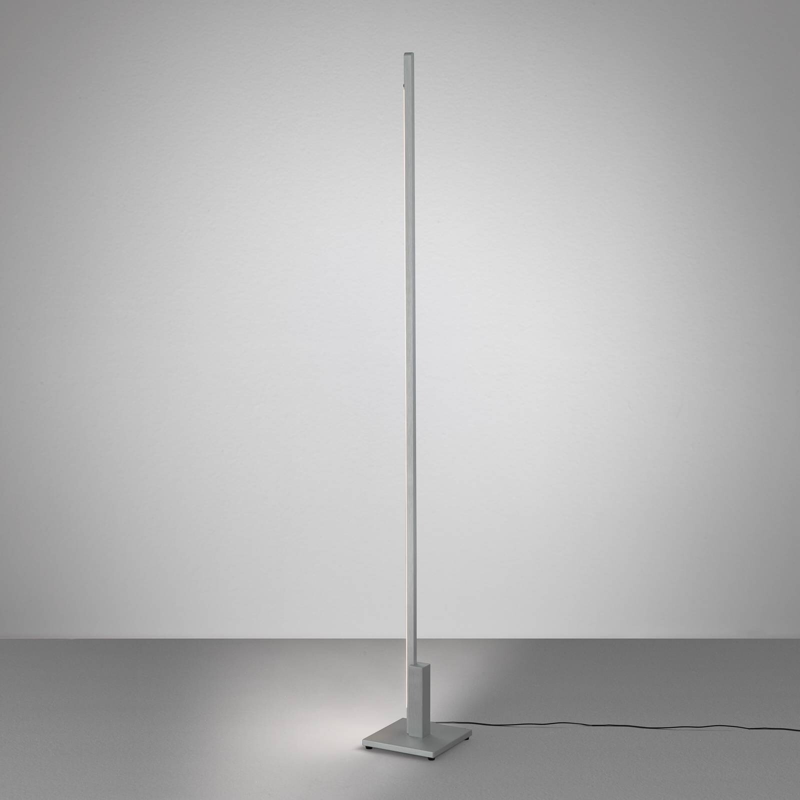 Quitani Talon LED stojacia lampa hliník eloxovaný prírodný