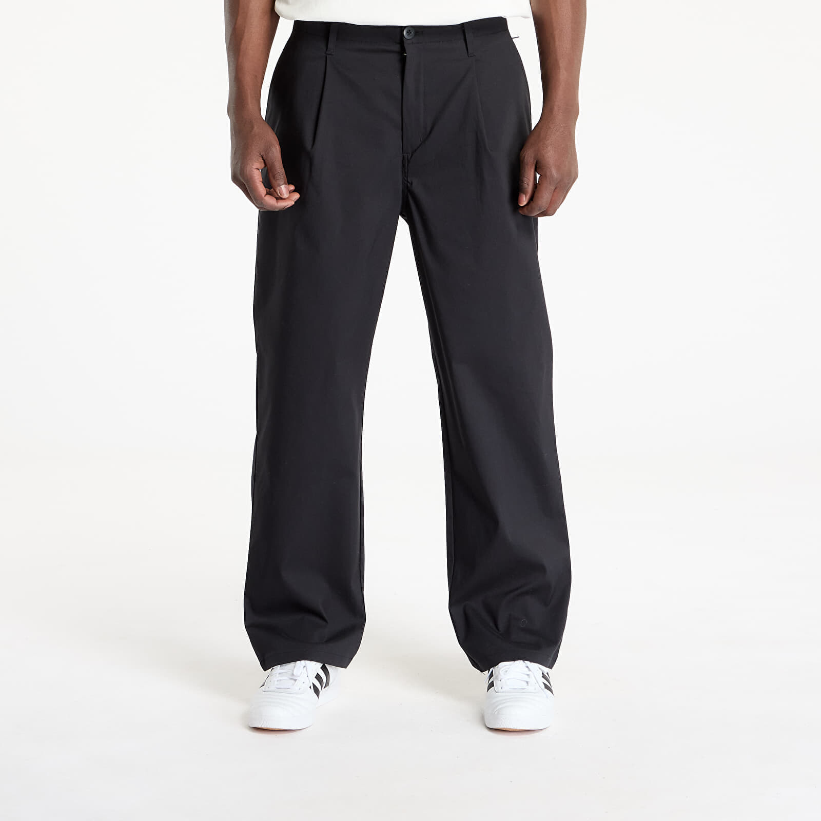 Kalhoty New Balance Athletics Relaxed Trousers Black S