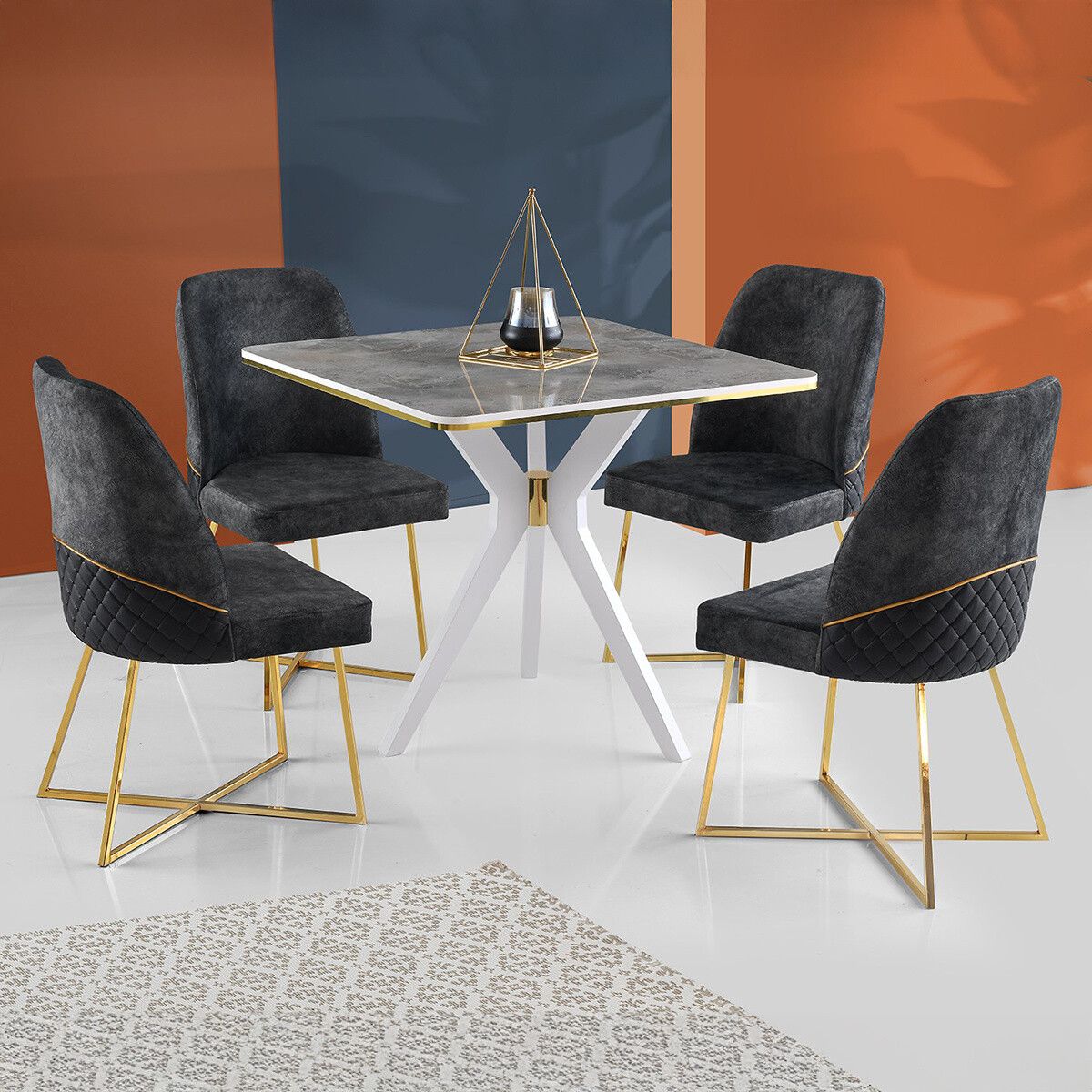 Jedálenský stôl Kare Ikon