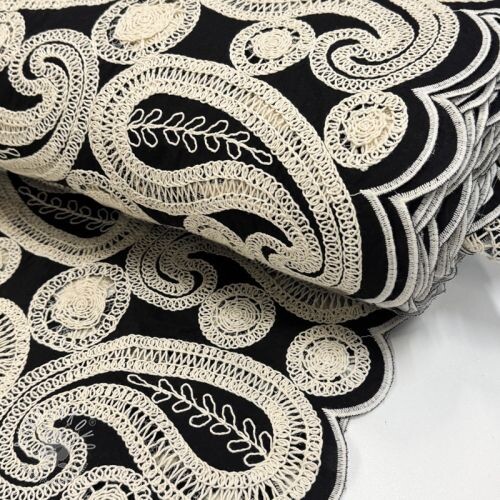 Bavlnená látka EMBROIDERY Anouk black