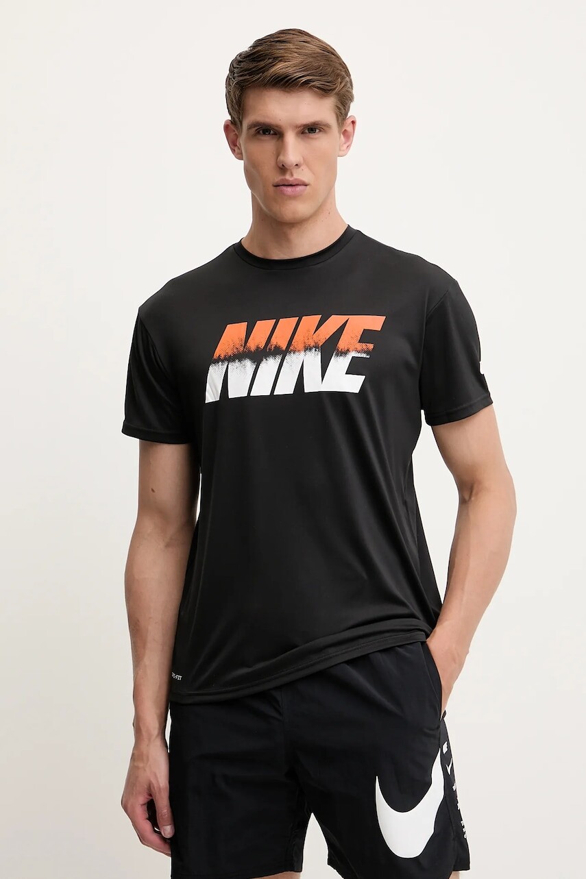 Plavecké tričko Nike čierna farba, NESSF473