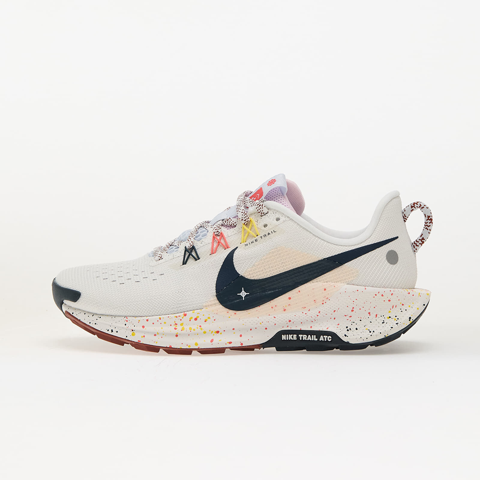 Tenisky Nike W Pegasus Trail 5 Summit White/ Armory Navy-Football Grey EUR 38.5