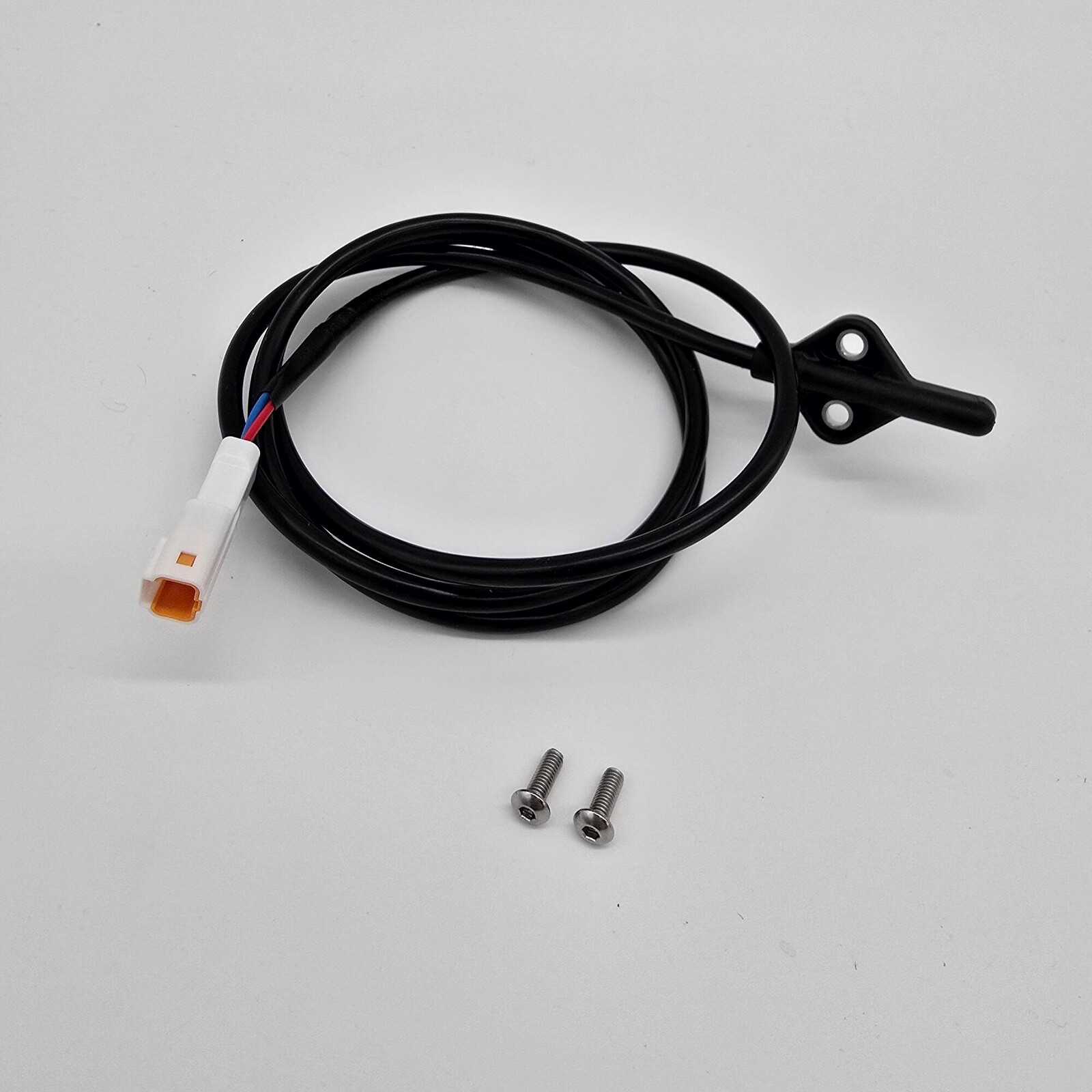 Snímač rýchlosti Yamaha + skrutky na zadný kryt motora PWCE/2