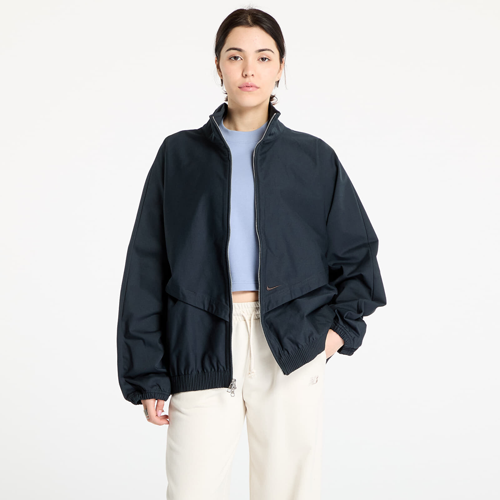 Bunda Nike Sportswear Collection Women's Oversized Windrunner Twill Jacket Black/ Black/ Velvet Brown L