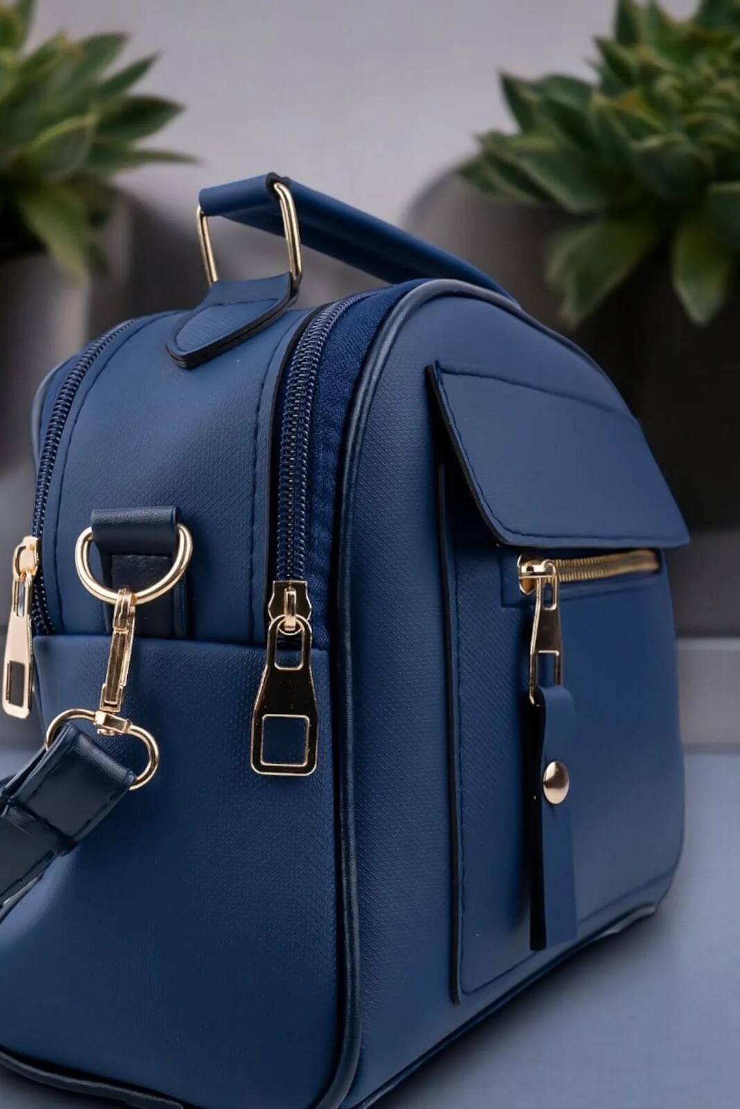 67330 Dewberry Womens 3 Compartment Adjustable Shoulder Bag-NAVY