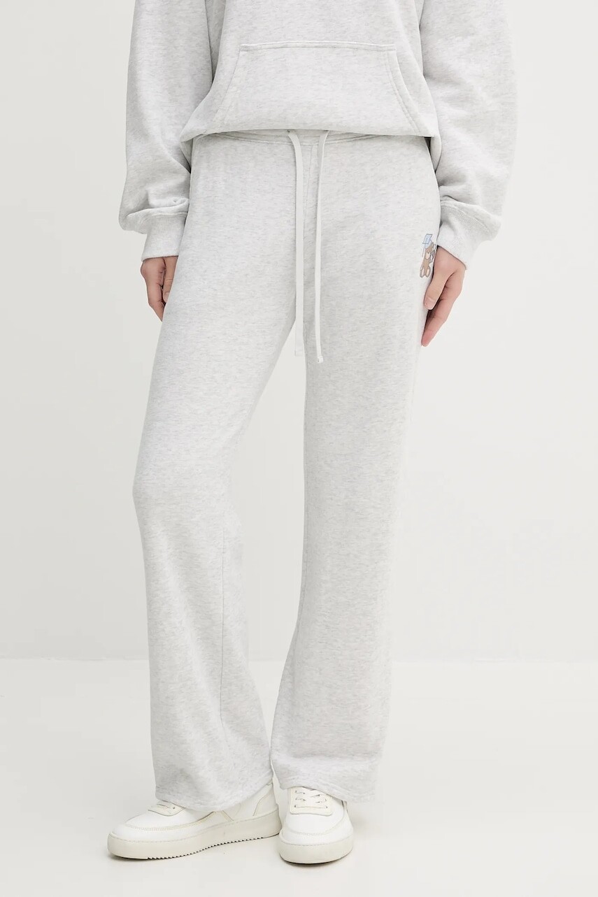 Tepláky Hollister Co. šedá farba, s nášivkou, KI347-5066