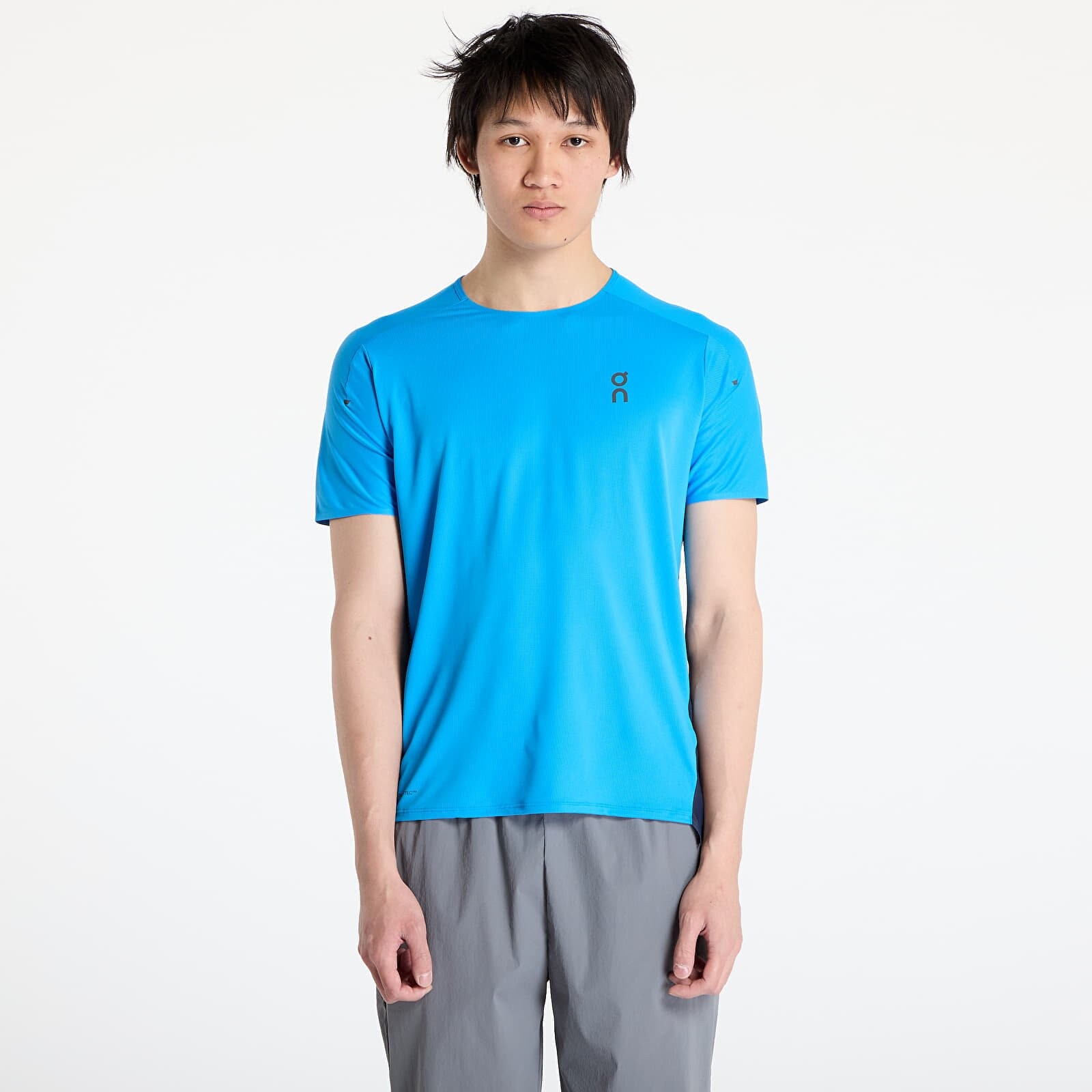 Tričko On Performance Tee Malibu/ Navy S