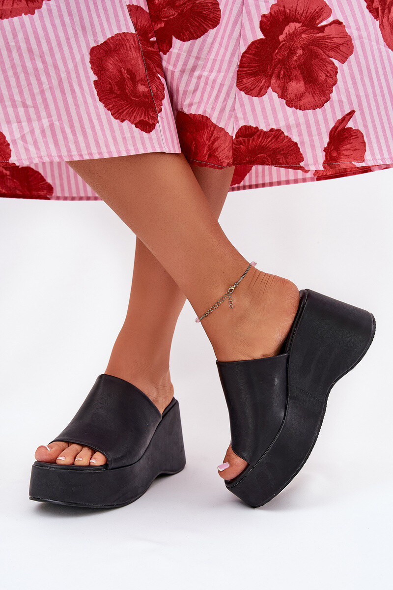 Boto Eko Kožené Sandále Dámske Na Platforme A Opätku Čierne Kisoffi