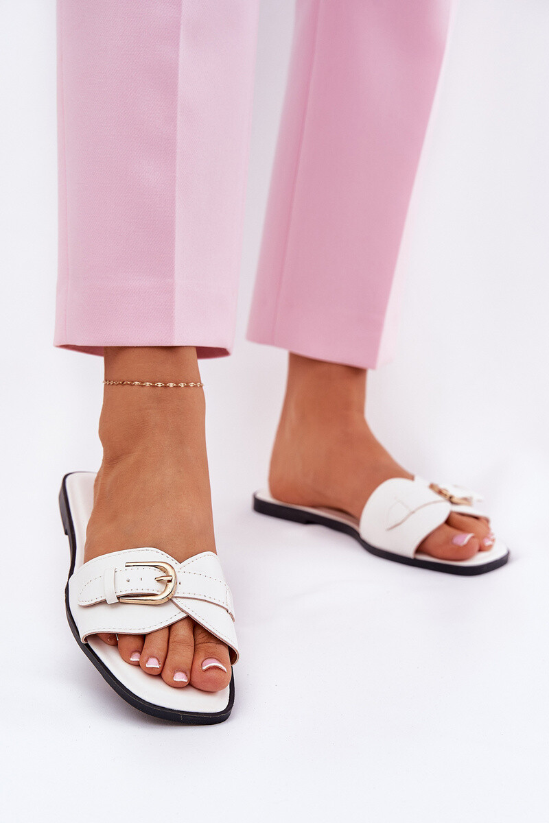 Boto Ploské Dámske Sandále So Zlatou Sponou Biele Esiobb
