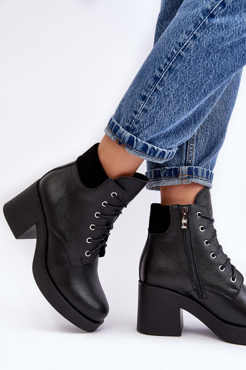 Boto Dámske kožené topánky na čiernom lemacera Post