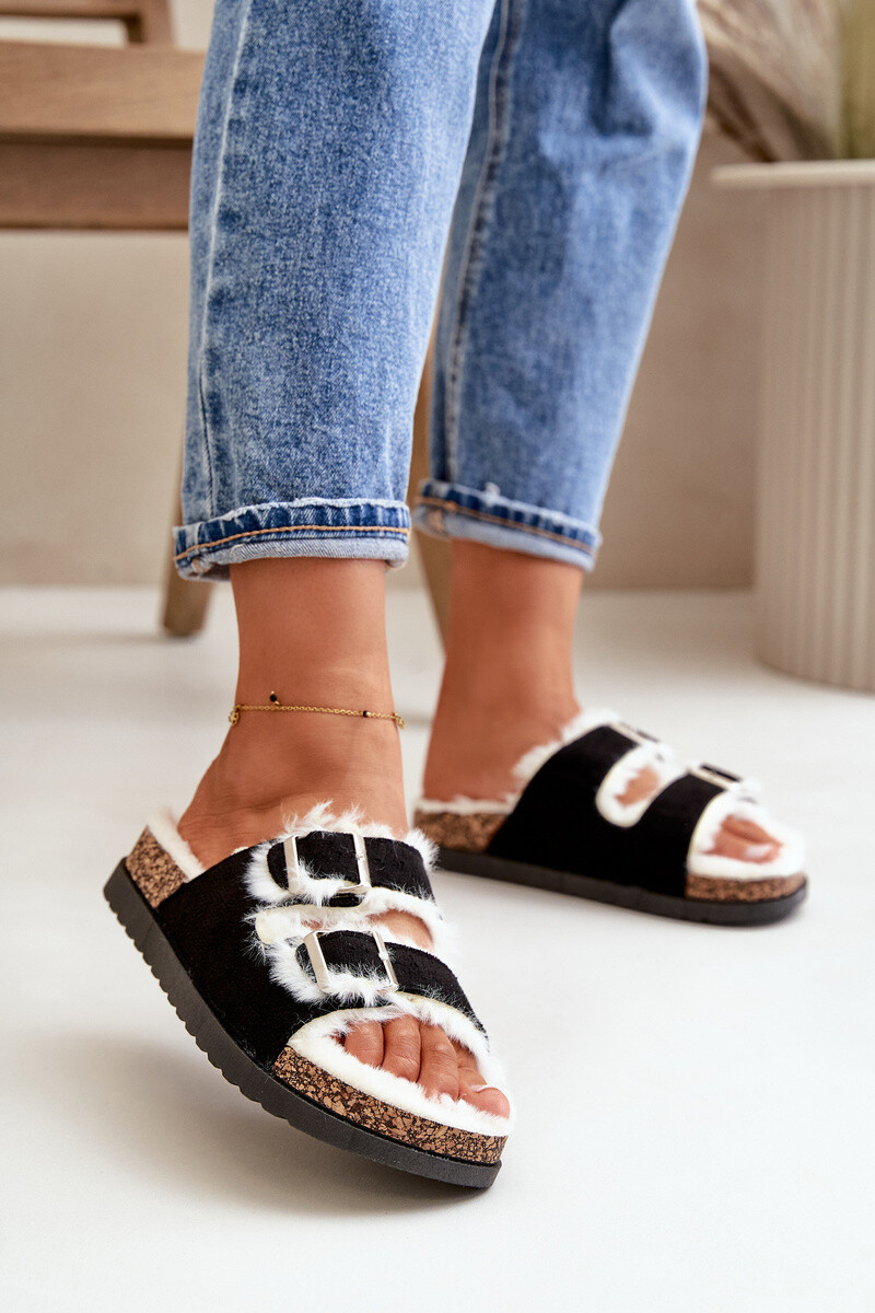 Boto Dámske Papuče S Prackami A Kožúškom Čierne Ezilena