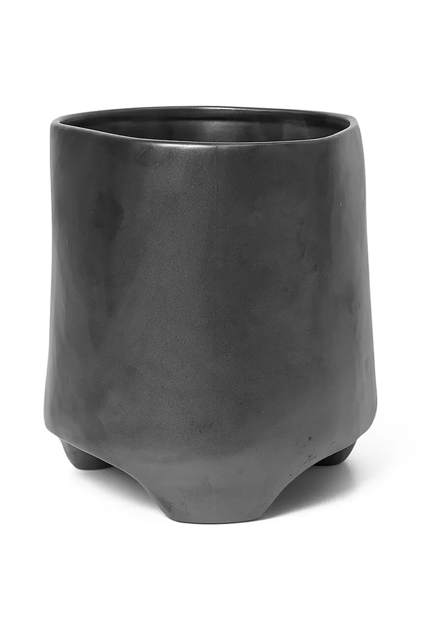 Kvetináč ferm LIVING Esca Pot M čierna farba