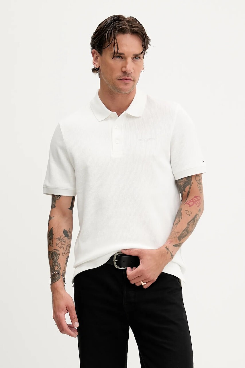 Bavlnené polo tričko Tommy Jeans biela farba, jednofarebné, DM0DM21935