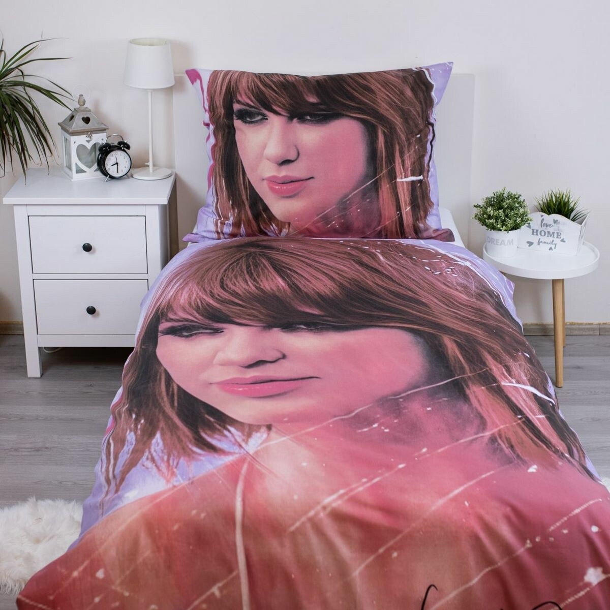 Jerry Fabrics Bavlnená posteľná bielizeň Swiftie ,140 x 200 cm, 70 x 90 cm