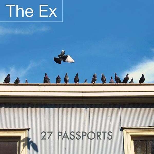 27 PASSPORTS (+ BOOK)