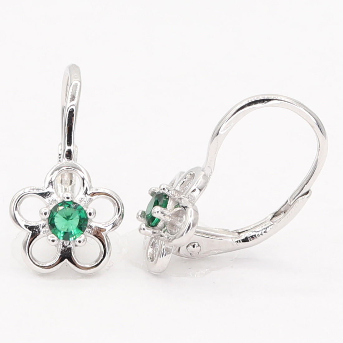 Strieborné náušnice 113383