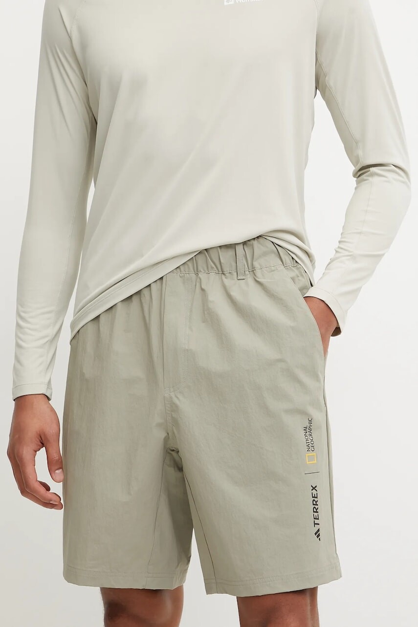 Športové krátke nohavice adidas TERREX x National Geographic zelená farba, JD5844