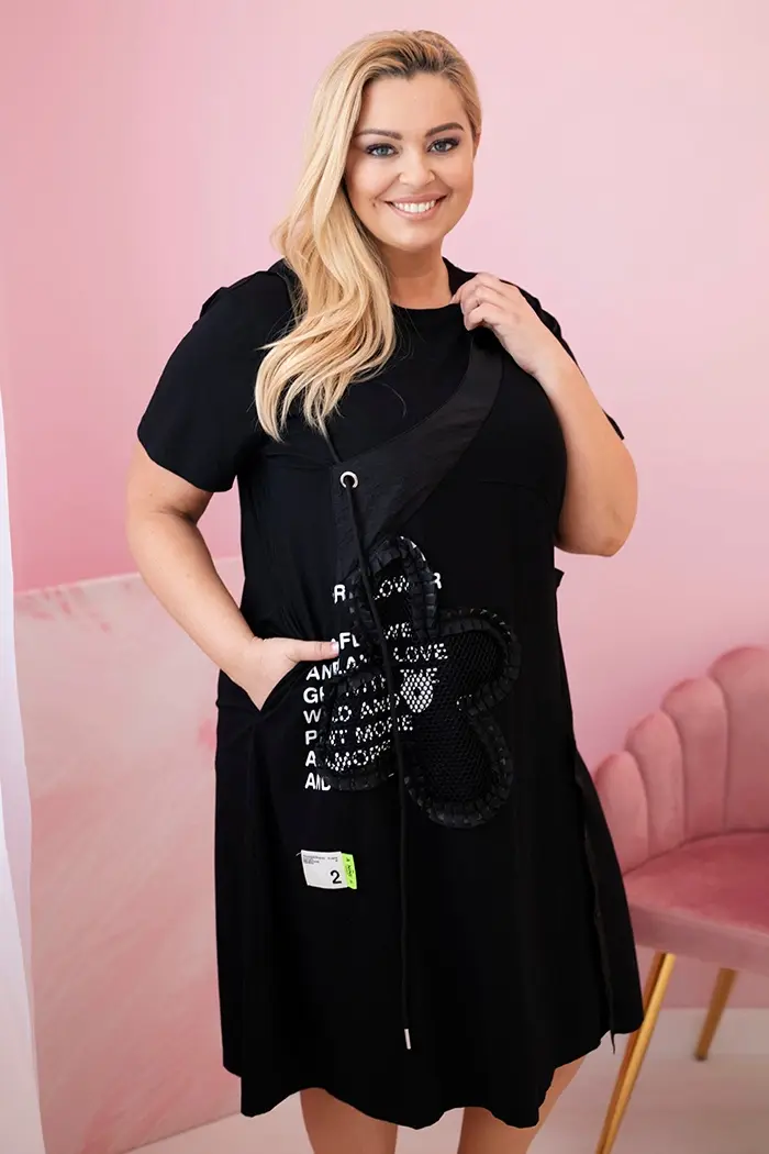 Kesi Włoski Dámske šaty Plus Size s vreckami a ozdobným pásom čierna