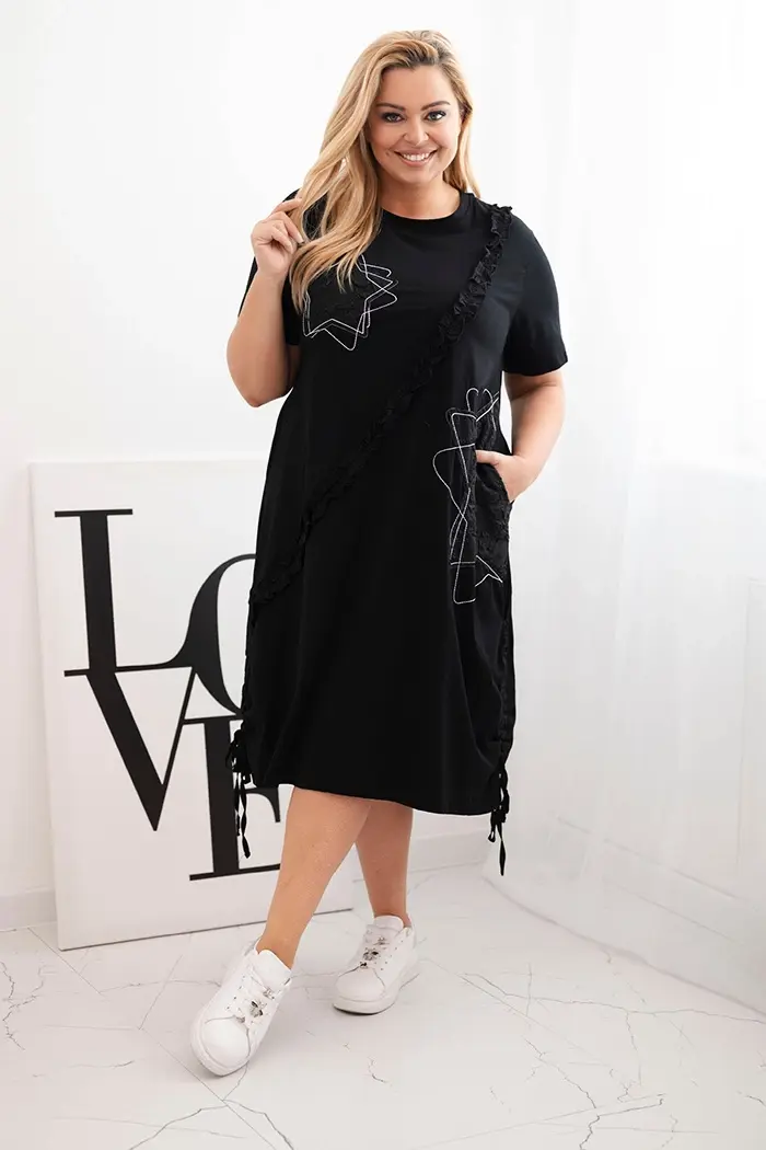 Kesi Włoski Dámske bavlnené šaty Plus Size s hviezdami čierny