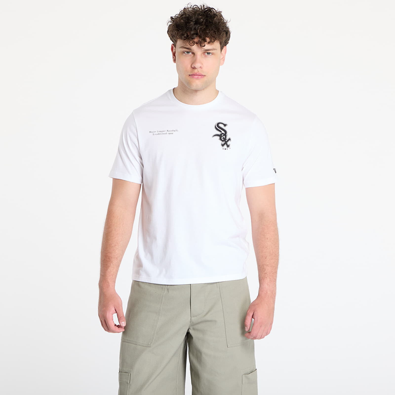 Tričko New Era Chicago White Sox Arch Graphic Regular Tee UNISEX White S
