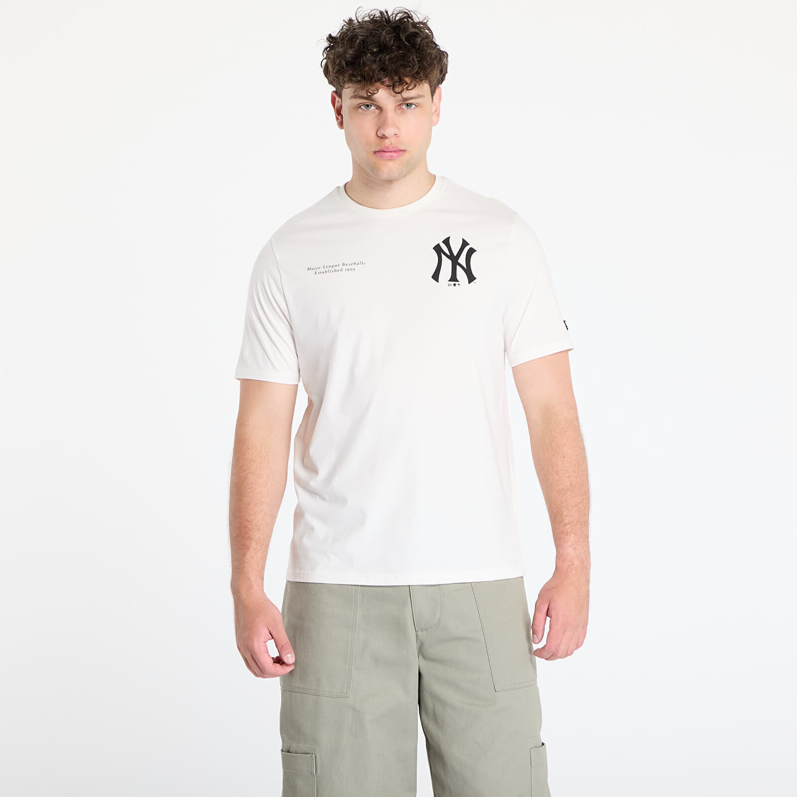 Tričko New Era New York Yankees Arch Graphic Regular Tee UNISEX Off White S